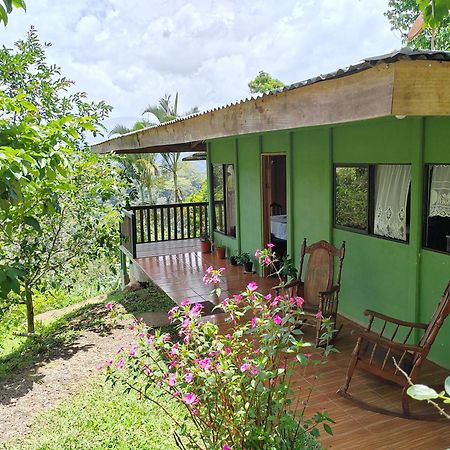 Bella Vista Guest House ตูร์เรียลบา ภายนอก รูปภาพ