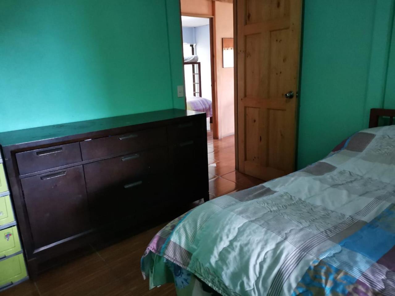 Bella Vista Guest House ตูร์เรียลบา ภายนอก รูปภาพ