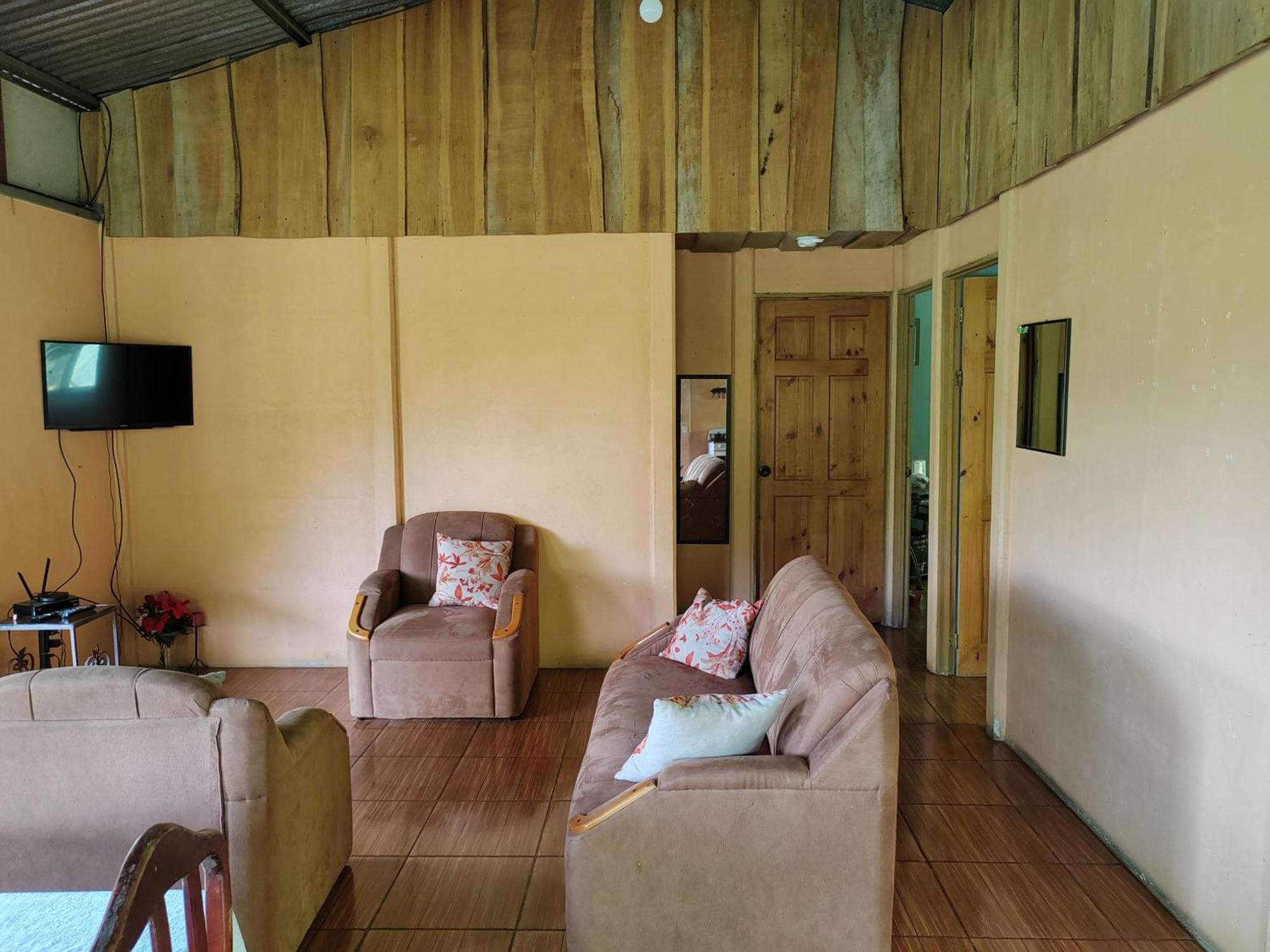 Bella Vista Guest House ตูร์เรียลบา ภายนอก รูปภาพ