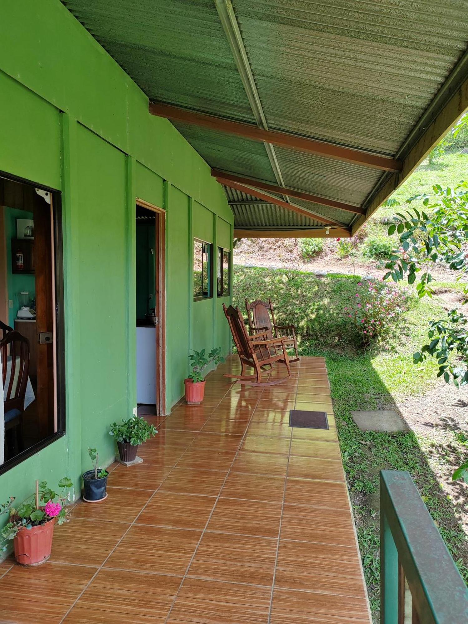 Bella Vista Guest House ตูร์เรียลบา ภายนอก รูปภาพ